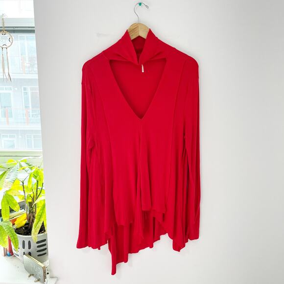 Free People Red Asymmetrical Cutout Sweater Size Medium - Picture 5 of 9